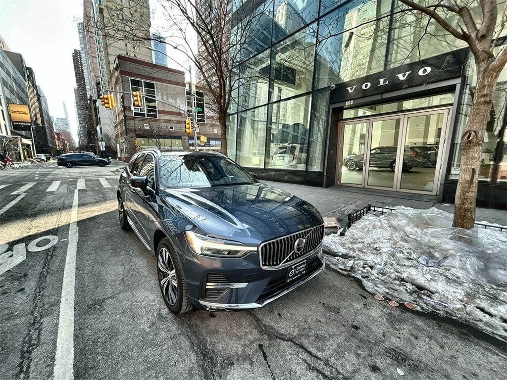 2023 VOLVO XC60