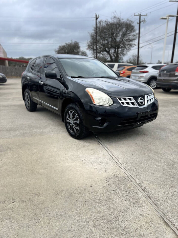 2011 NISSAN Rogue