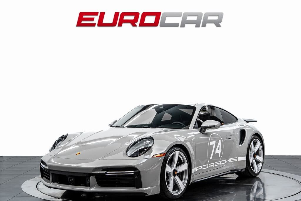 2025 PORSCHE 911