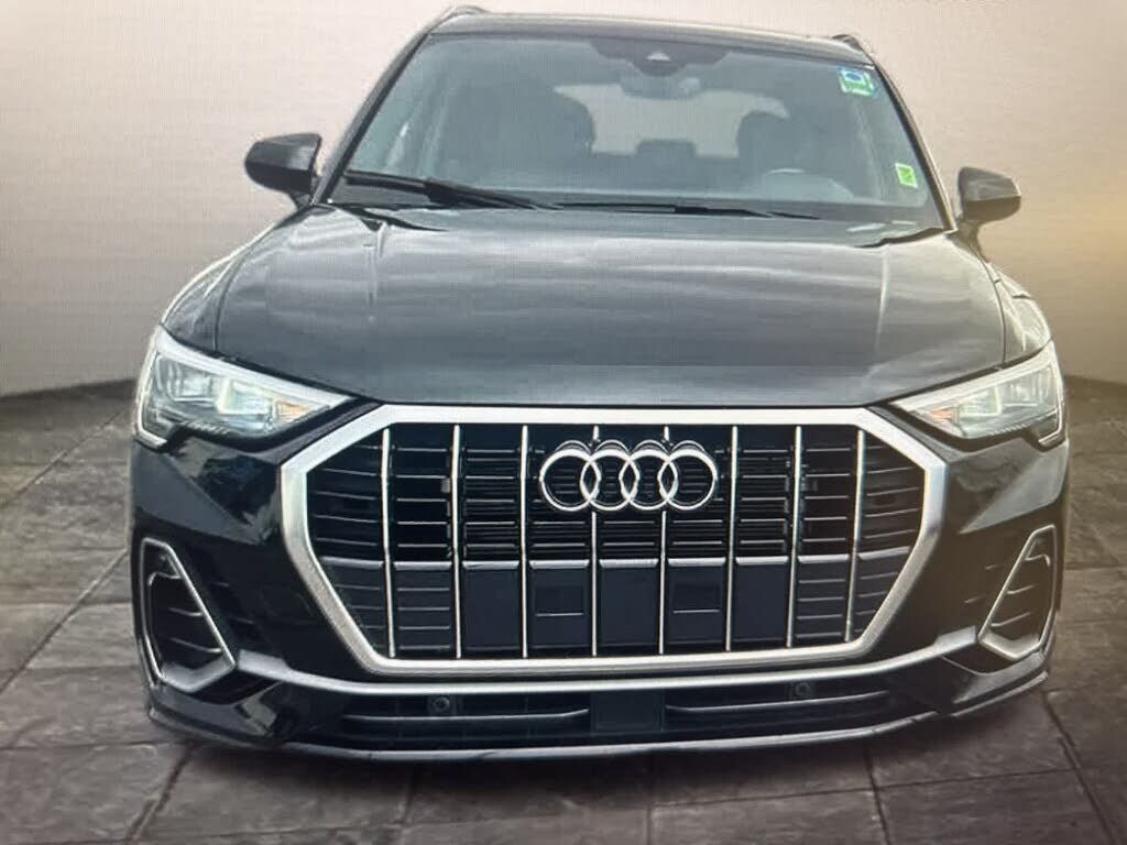 2022 Audi Q3
