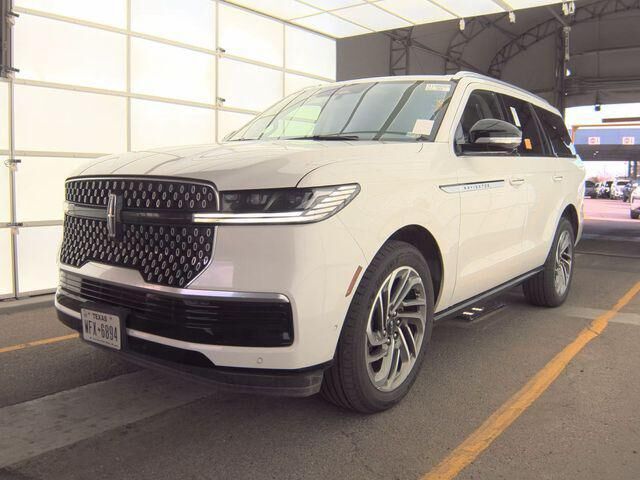 2025 LINCOLN Navigator