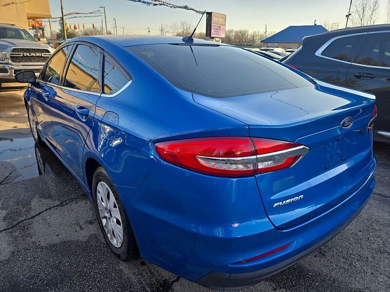 2019 FORD Fusion