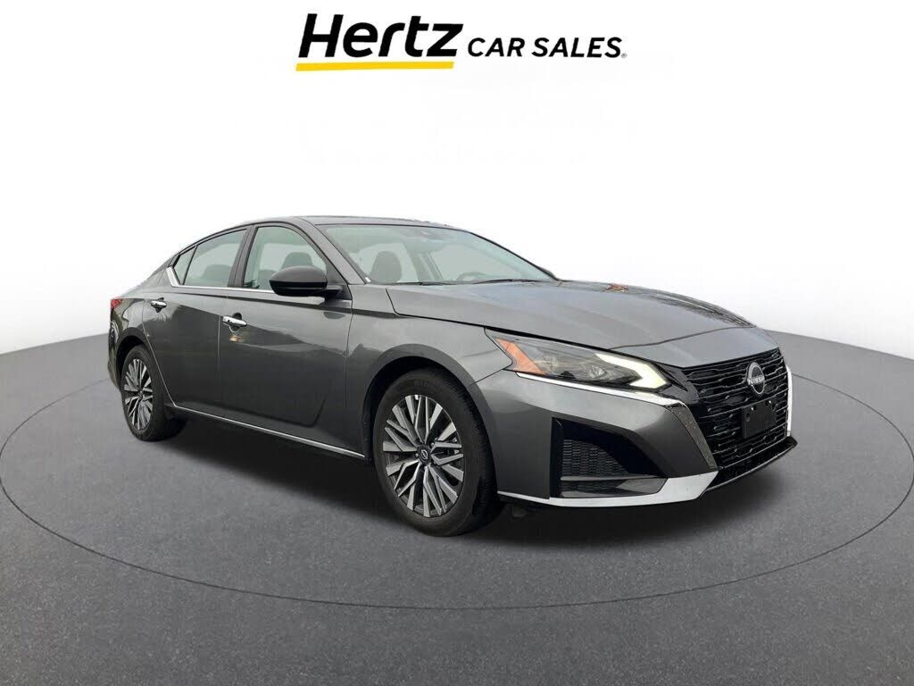 2025 NISSAN Altima