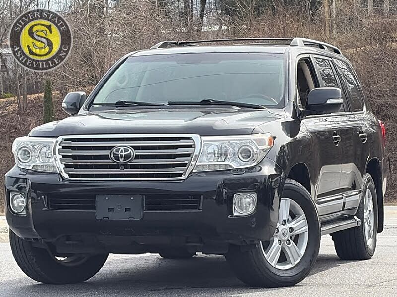 2013 TOYOTA Land Cruiser