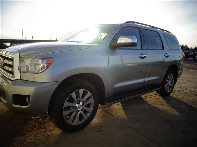 2014 TOYOTA Sequoia