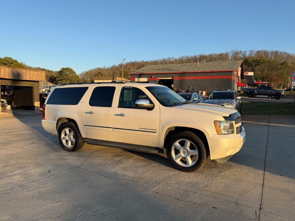 2011 CHEVROLET Suburban