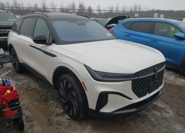 2025 LINCOLN Nautilus