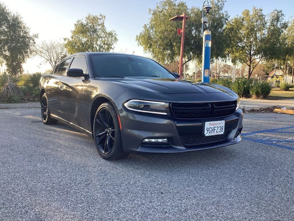 2017 DODGE Charger