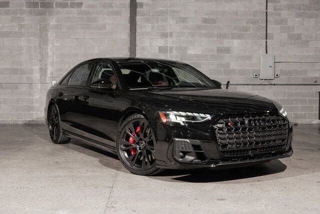 2025 AUDI S8