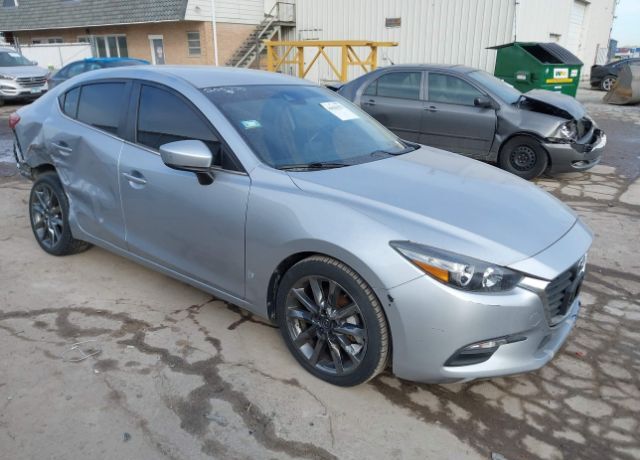 2018 MAZDA Mazda3