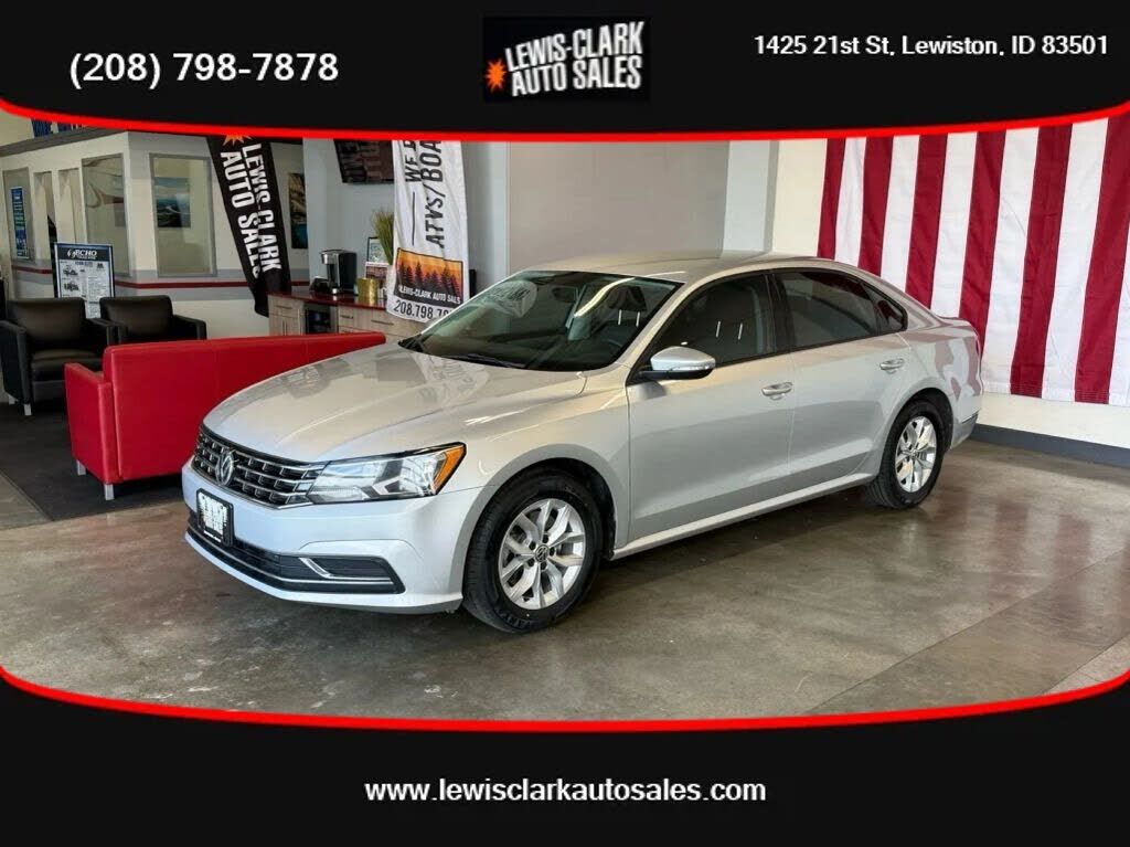 2018 VOLKSWAGEN Passat