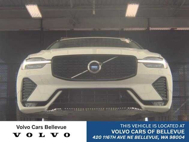 2025 VOLVO XC60