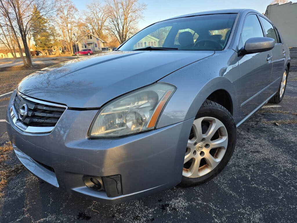 Nissan Maxima