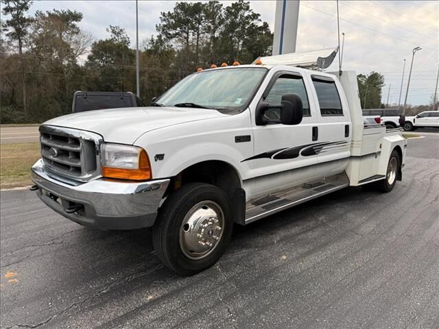 2001 FORD F-550