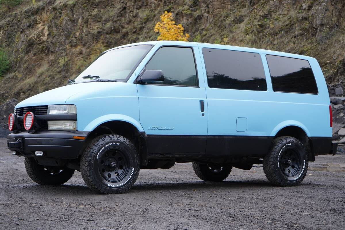2002 CHEVROLET Astro Van