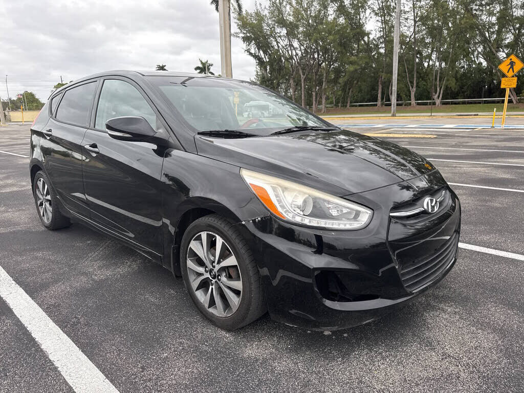 2016 HYUNDAI Accent