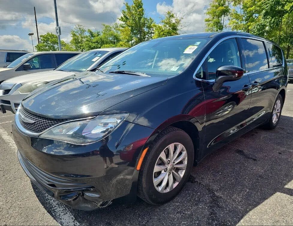 2017 CHRYSLER Pacifica