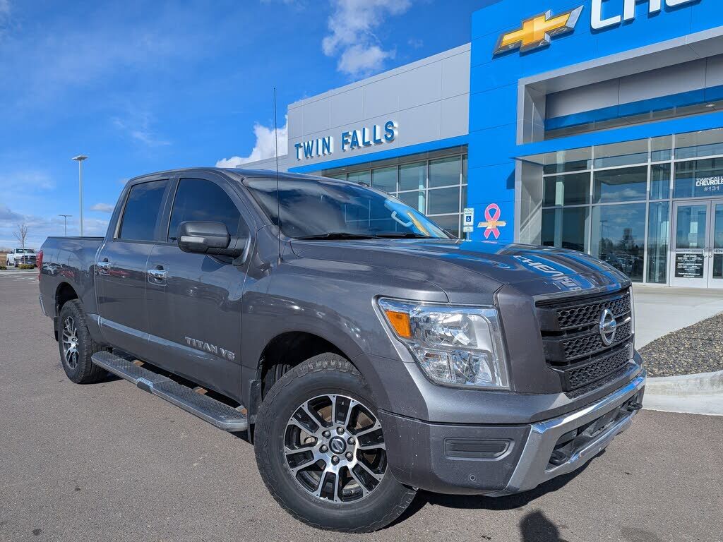 2020 NISSAN Titan