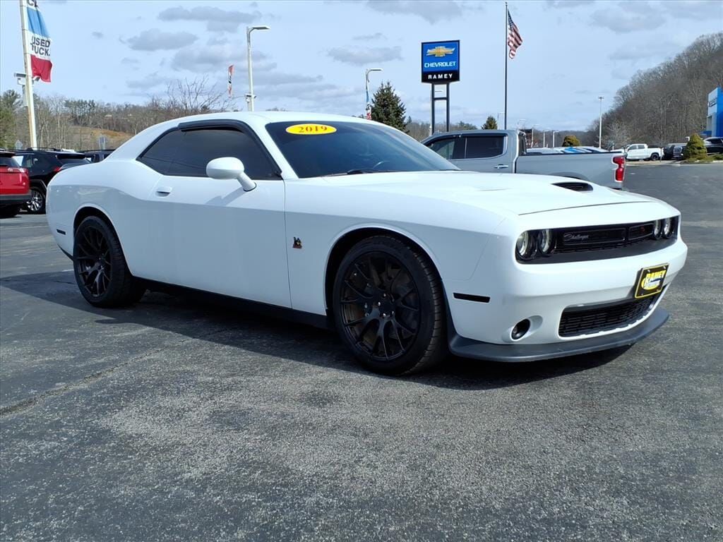 2019 DODGE Challenger