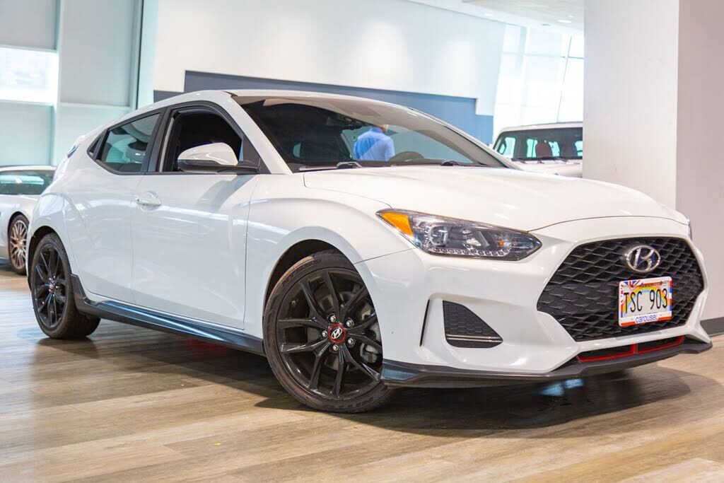 2019 HYUNDAI Veloster