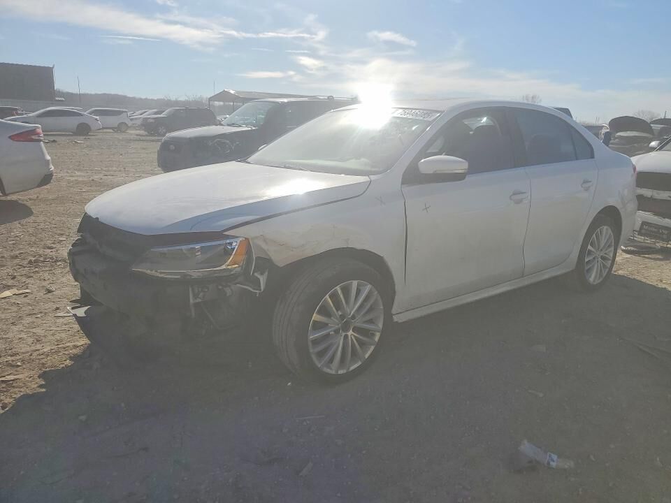 2013 VOLKSWAGEN Jetta