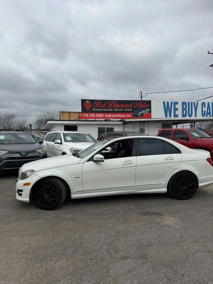 2012 MERCEDES-BENZ C-Class