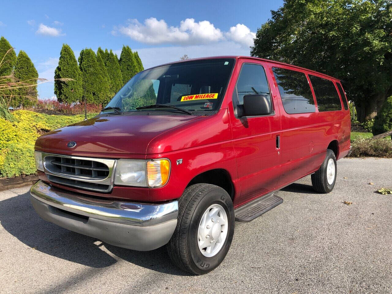 2001 FORD E-350
