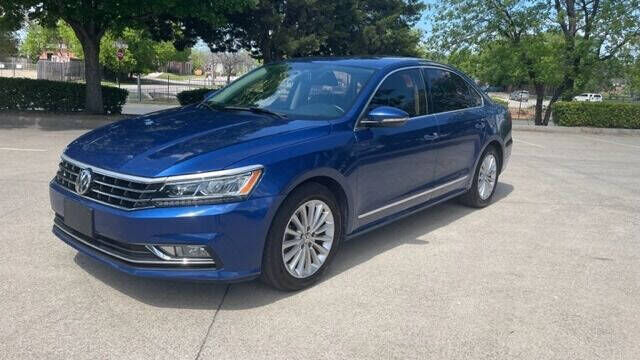 2016 VOLKSWAGEN Passat