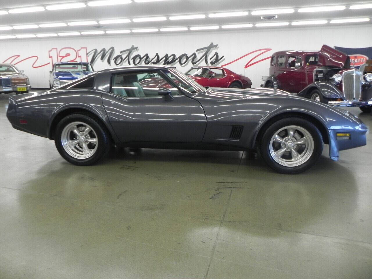 1981 CHEVROLET Corvette