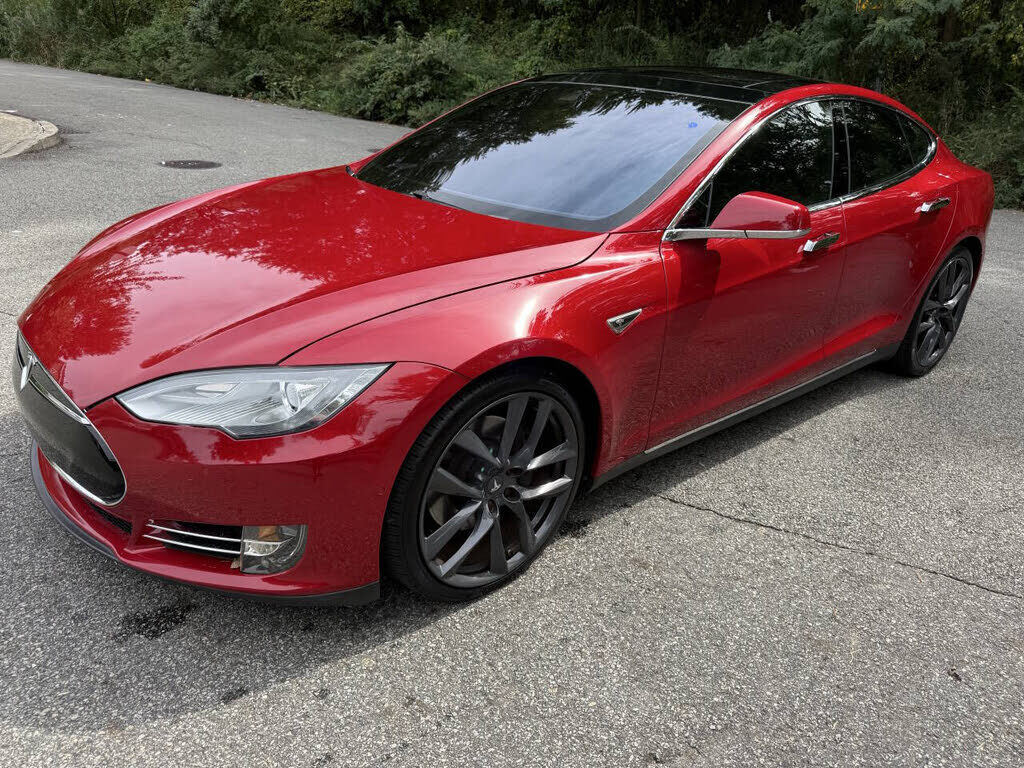 2016 TESLA Model S