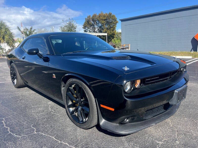 2015 DODGE Challenger