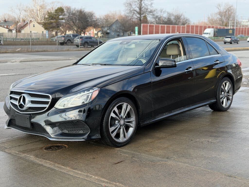 2016 MERCEDES-BENZ E-Class