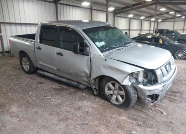 2012 NISSAN Titan