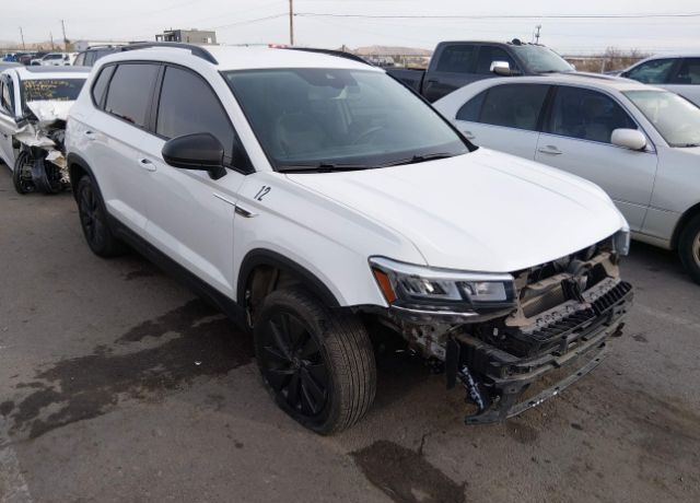 2022 VOLKSWAGEN Taos