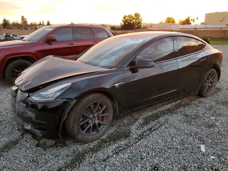 2018 TESLA Model 3