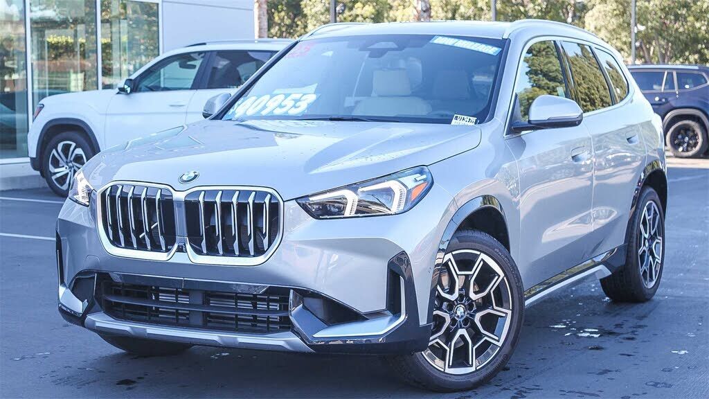 2025 BMW X1