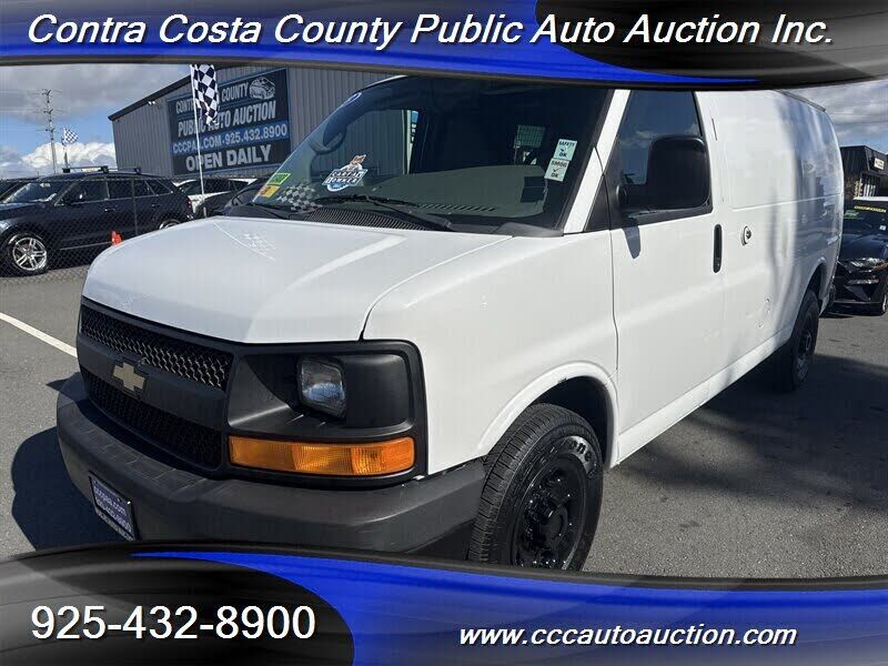 2013 CHEVROLET Express