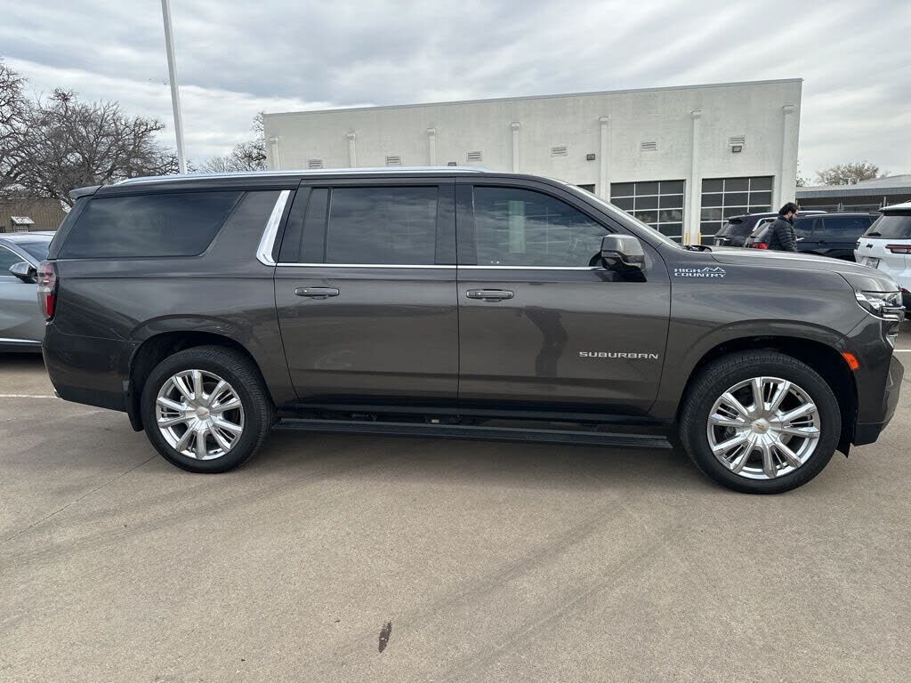 2021 CHEVROLET Suburban