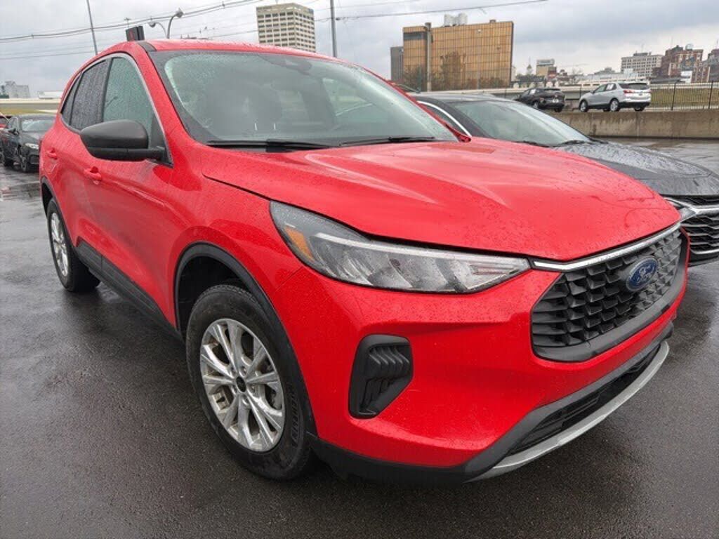 2024 FORD Escape