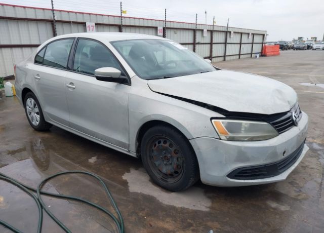 2011 VOLKSWAGEN Jetta