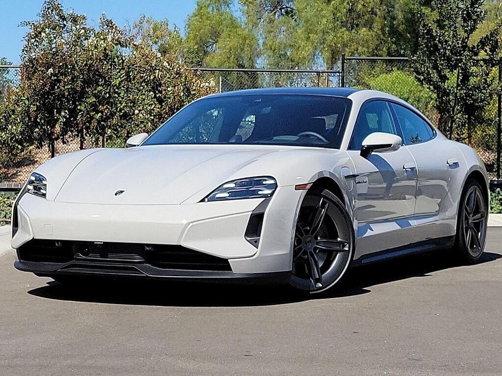2025 PORSCHE Taycan