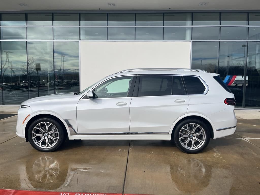 2024 BMW X7