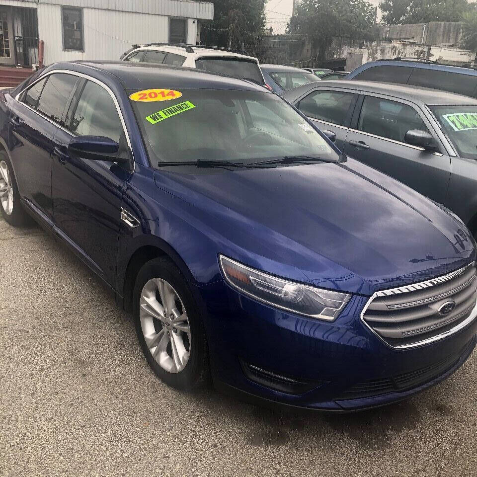 2014 FORD Taurus