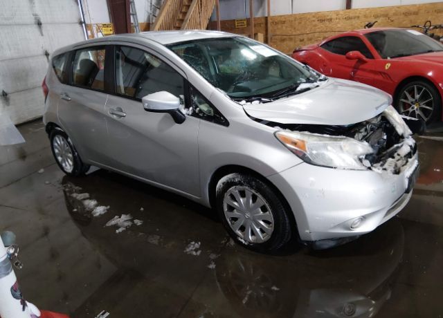 2016 NISSAN Versa