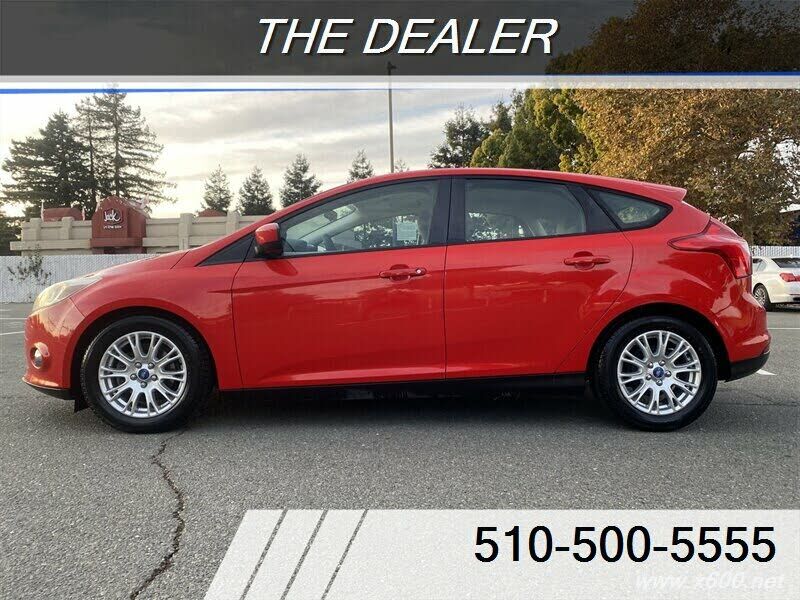 2012 FORD Focus
