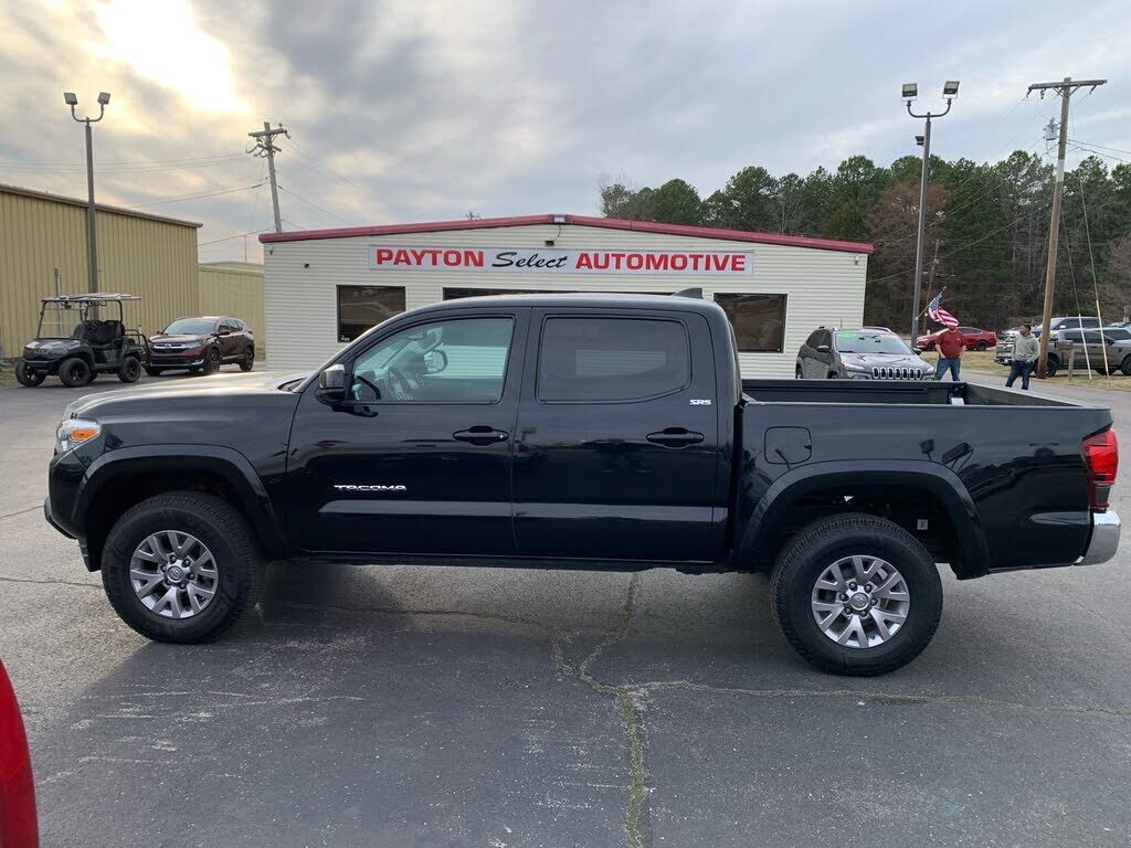 2018 TOYOTA Tacoma