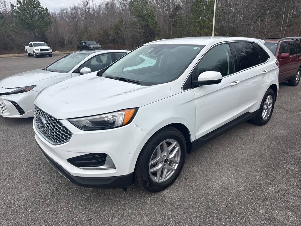 2023 FORD Edge