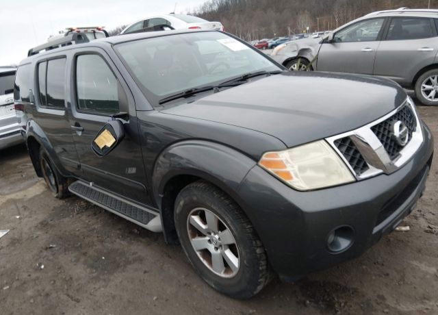 2011 NISSAN Pathfinder