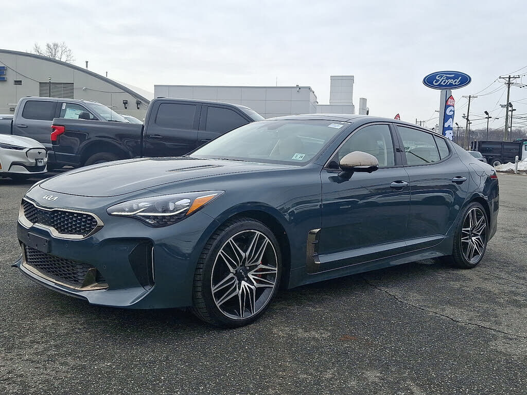 2023 KIA Stinger