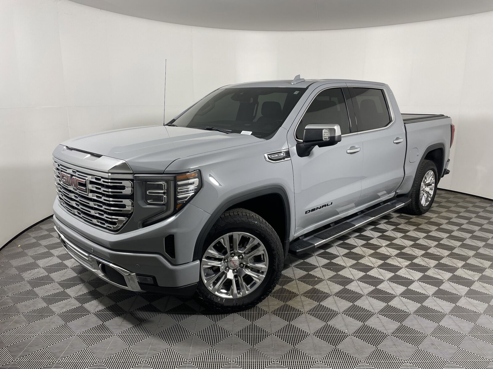 2025 GMC Sierra